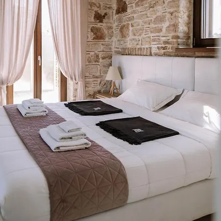 Complex Stone Aerides With Private Pool * Koroni (Messinia)